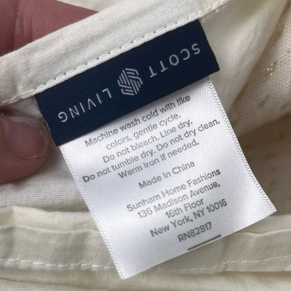Scott Living cream texture sham pair(2)gold metallic thread detail - Picture 5 of 11